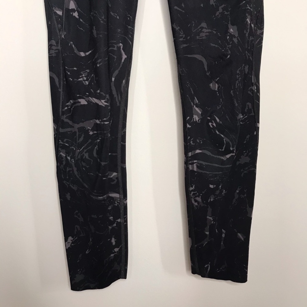 Athleta Black Marble Stash Pocket 7/8 Leggings - Picture 3 of 10